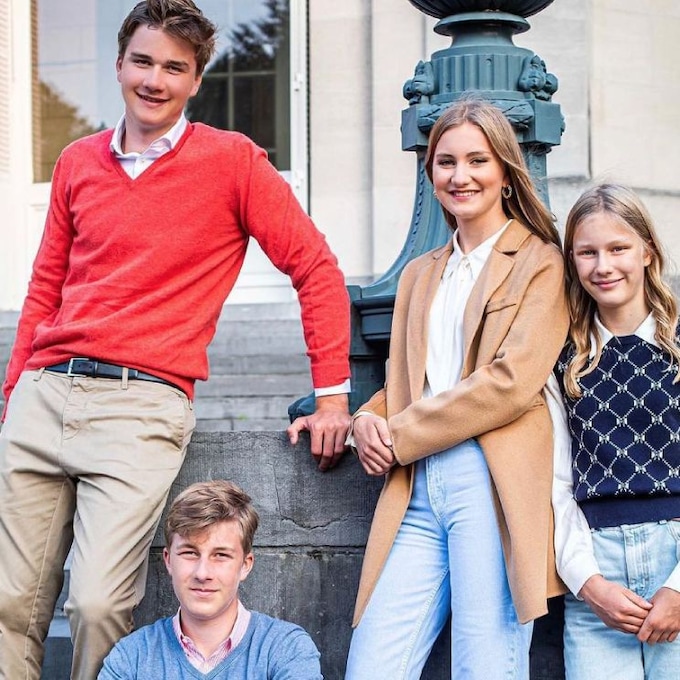 Muy cambiados y conjuntados: Elisabeth de Bélgica se despide de sus hermanos antes de irse a la universidad