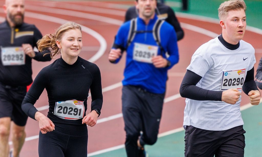 Elisabeth de Bélgica en acción: participa en una carrera con su hermano por una buena causa