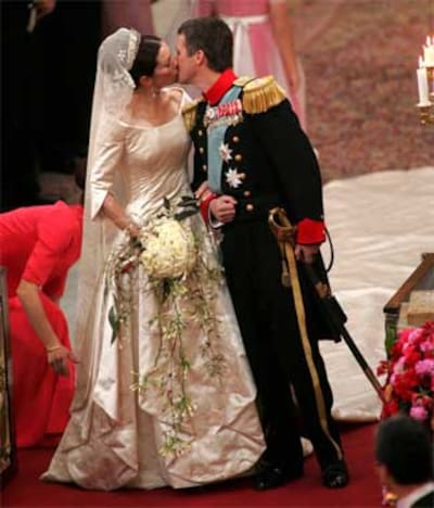 El príncipe Federico y la princesa Mary ya son marido y mujer
