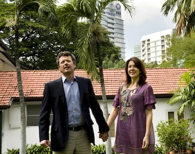Federico y Mary de Dinamarca continúan su visita oficial a Tailandia a pesar de la difícil situación política que atraviesa