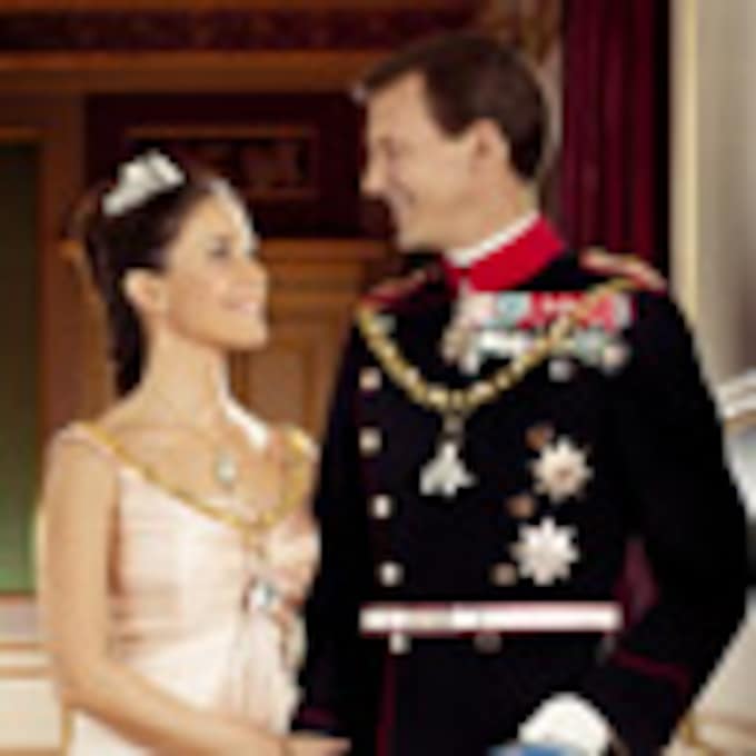 Los príncipes Joaquín y Marie de Dinamarca estrenan nuevo retrato oficial