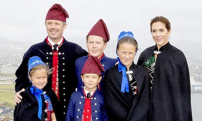 Las vistosas imágenes que ha protagonizado la familia real danesa en su visita a las islas Feroe