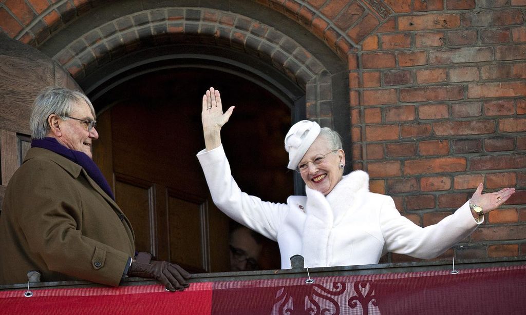 La amistad de la reina Margarita con un conde sueco que ha revolucionado Dinamarca