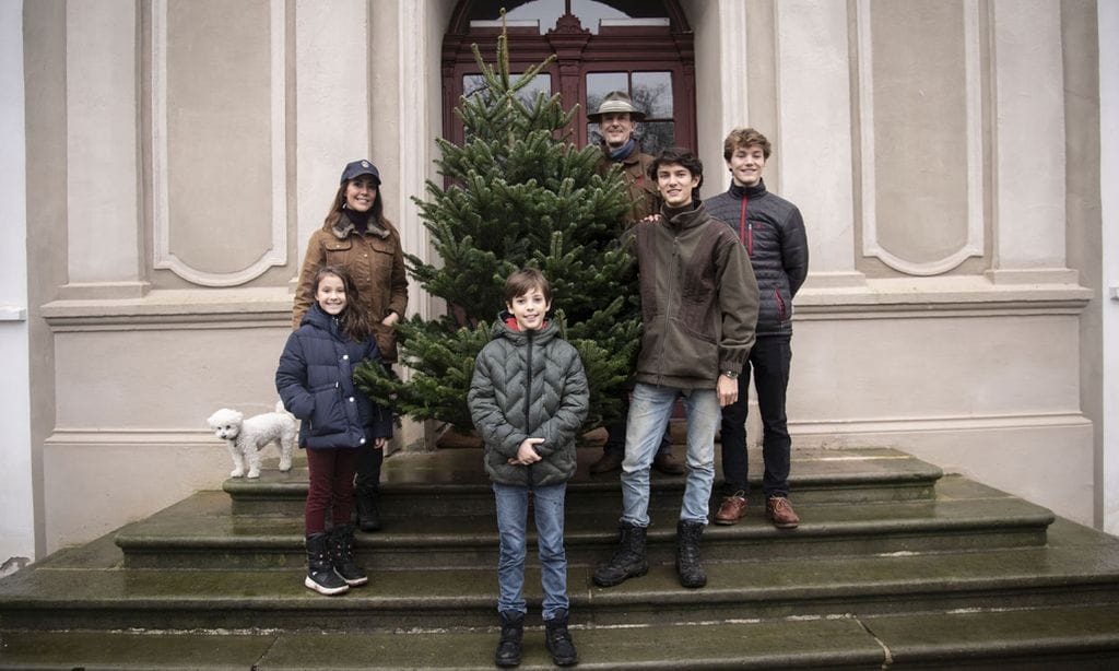 Joaquín de Dinamarca y su familia