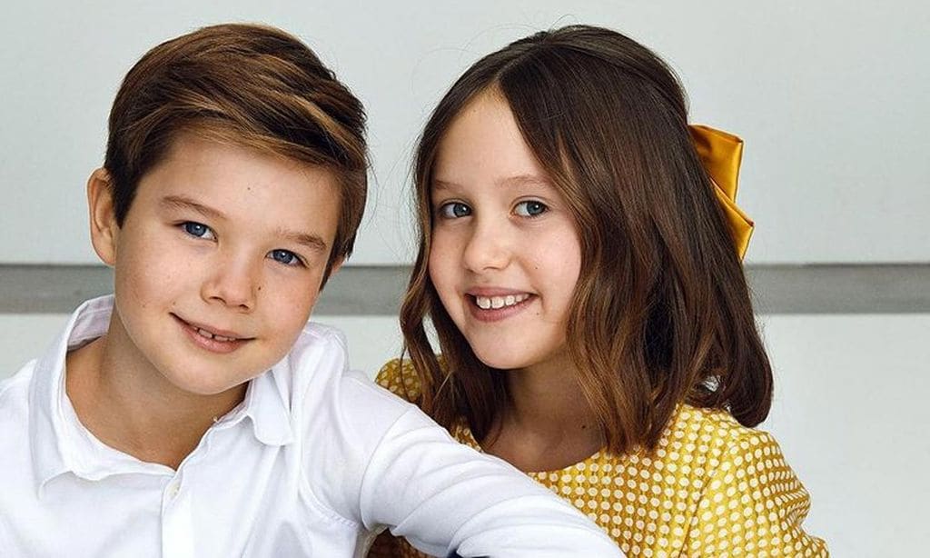 Vincent y Josephine, hijos de Federico y Mary de Dinamarca, pura espontaneidad en su cumpleaños