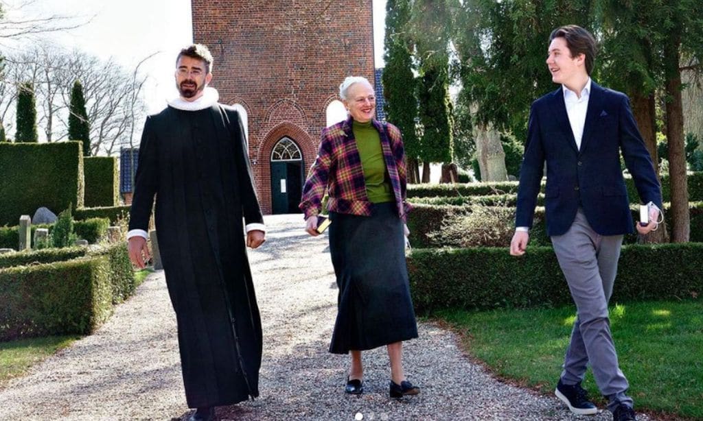 Christian de Dinamarca prepara con ilusión su confirmación arropado por su abuela, la reina Margarita