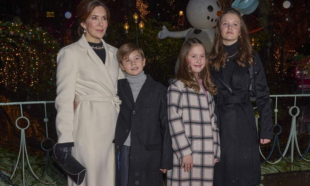 El príncipe Vincent, el perfecto (y estiloso) acompañante de su madre, Mary de Dinamarca, en una noche de ballet en familia