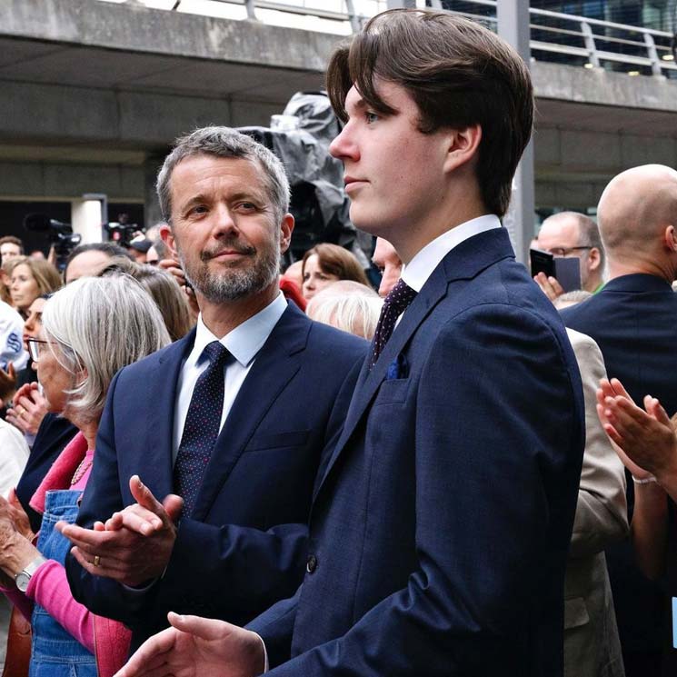 Christian de Dinamarca, de 16 años, reaparece en público tras la polémica en su internado