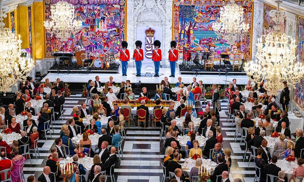 Las espectaculares imágenes de la cena de gala del Jubileo de Margarita de Dinamarca