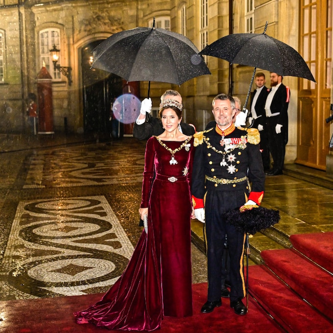 Los futuros reyes Federico y Mary acompañan a Margarita de Dinamarca en el inicio de sus despedidas oficiales