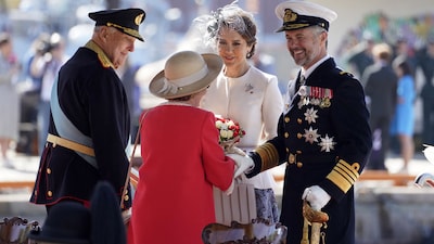 Federico y Mary de Dinamarca desembarcan en Noruega para comenzar su histórica visita de Estado