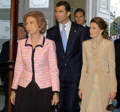 Emoción y gran ovación para doña Letizia en sus primeros Príncipe de Asturias