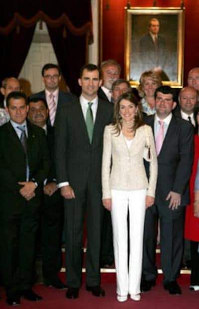 Los Príncipes de Asturias reciben el cariño de los alcalaínos