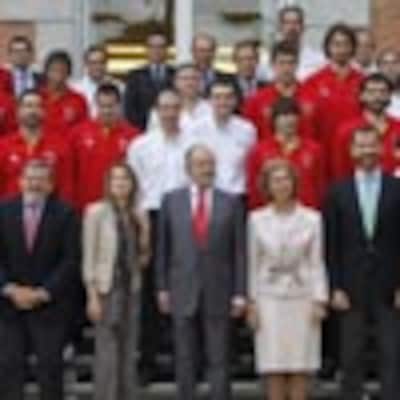 Los Reyes y los Príncipes de Asturias reciben a la selección de baloncesto en La Zarzuela
