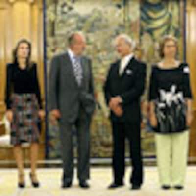 Los Reyes ofrecen una cena en honor al rey Carlos Gustavo de Suecia en el Palacio de la Zarzuela