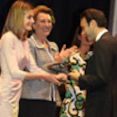 La princesa de Asturias entrega el premio 'V de Vida' a Enrique Ponce