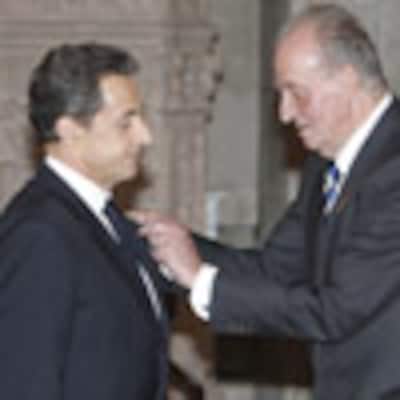 El rey distingue a Sarkozy con el Toisón de Oro por su ayuda en la lucha contra ETA