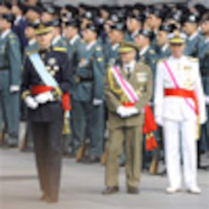 El rey Felipe VI viste el uniforme de gran etiqueta del Ejército de Tierra