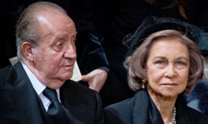Los Reyes Juan Carlos y Sofía presidirán esta tarde el funeral por la Duquesa de Alba