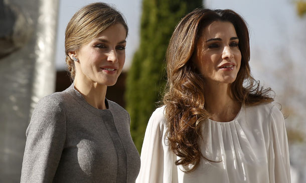 Los Reyes comparten con Abdalá y Rania de Jordania un almuerzo de trabajo en el Palacio Real