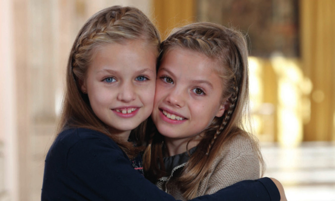 Los Reyes nos felicitan la Navidad con una bonita imagen de sus hijas