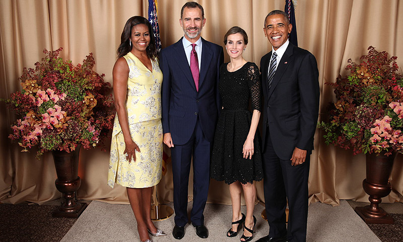 Reyes Felipe y Letizia con los Obama