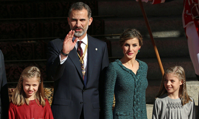El Rey, acompañado de la Reina y sus hijas, preside la apertura de las Cortes Generales