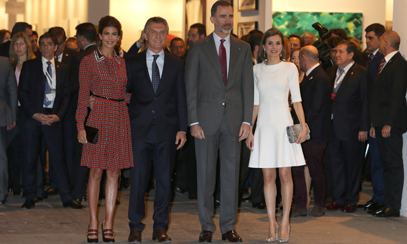 Los Reyes disfrutaron de ARCO junto al Presidente y la Primera Dama de Argentina mientras se decidía el futuro de Urdangarin