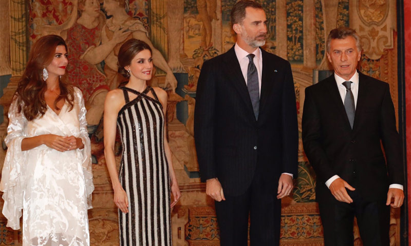 Antonia, la hija del Presidente y la Primera Dama de Argentina, una pequeña invitada en el Palacio del Pardo