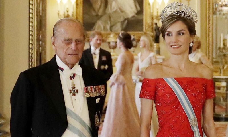 El esperado encuentro entre doña Letizia y la Duquesa de Cambridge que vimos gracias a una puerta abierta