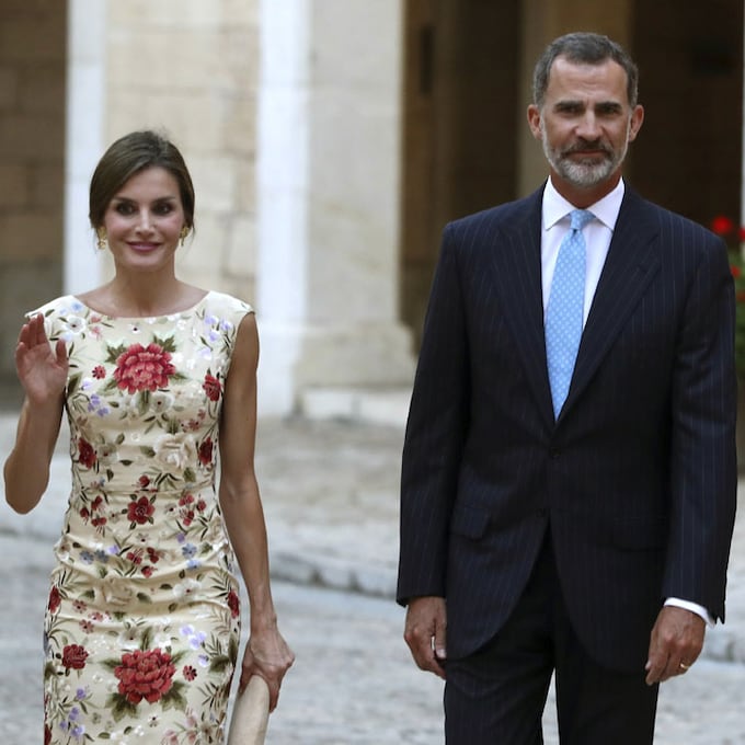 Los reyes Felipe y Letizia, acompañados por la reina Sofía, reciben a medio millar de representantes de la sociedad balear