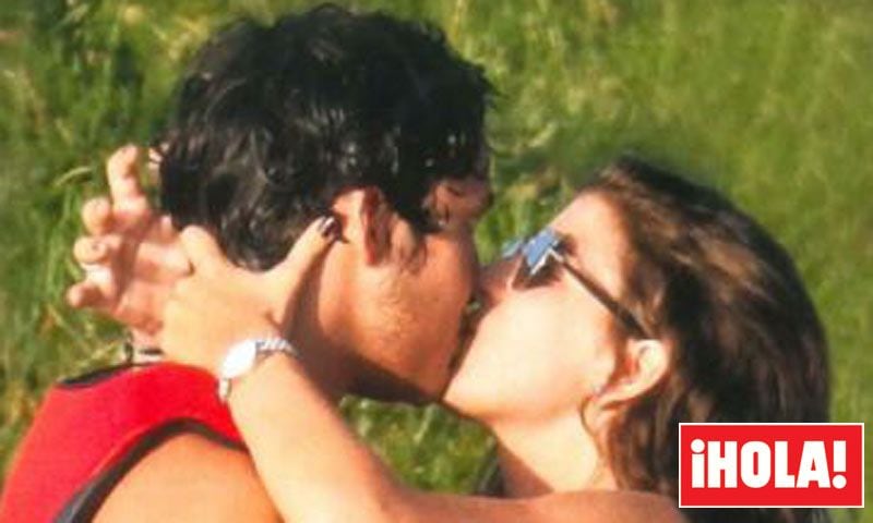 Felipe de Marichalar y Mar Torres-Fontes, el beso del verano