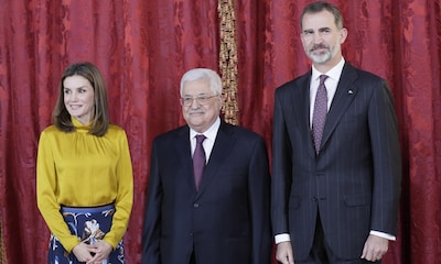 Los Reyes reciben en el Palacio Real al Presidente de Palestina