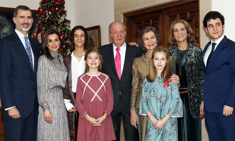 La fotografía familiar que ilustra el 80 cumpleaños del rey Juan Carlos