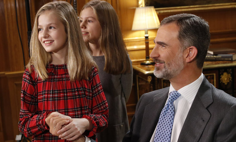 Felipe VI cumple 50 años: imágenes inéditas como jefe de Estado y padre de familia