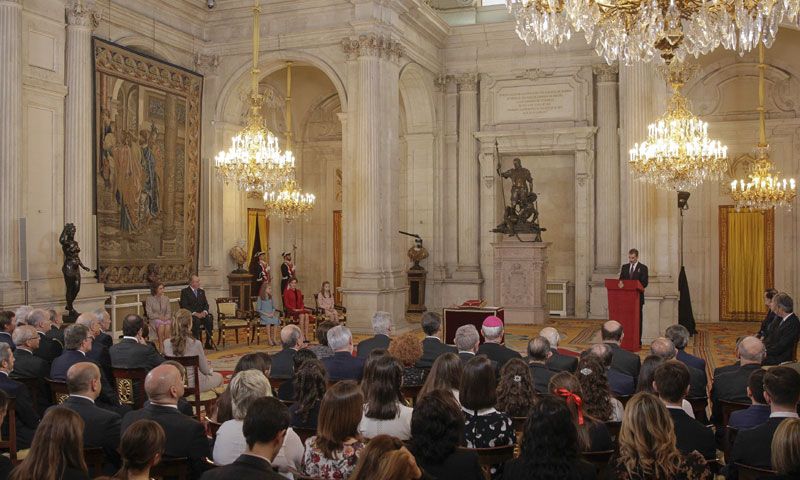 Casi un centenar de invitados, testigos de la imposición del Toisón de Oro a Leonor