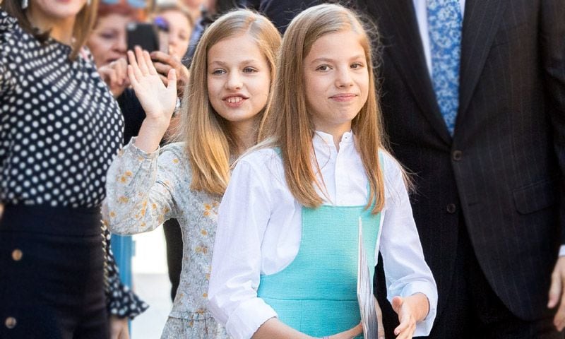 El regalo más original que recibieron la princesa Leonor y la infanta Sofía en la Misa de Pascua