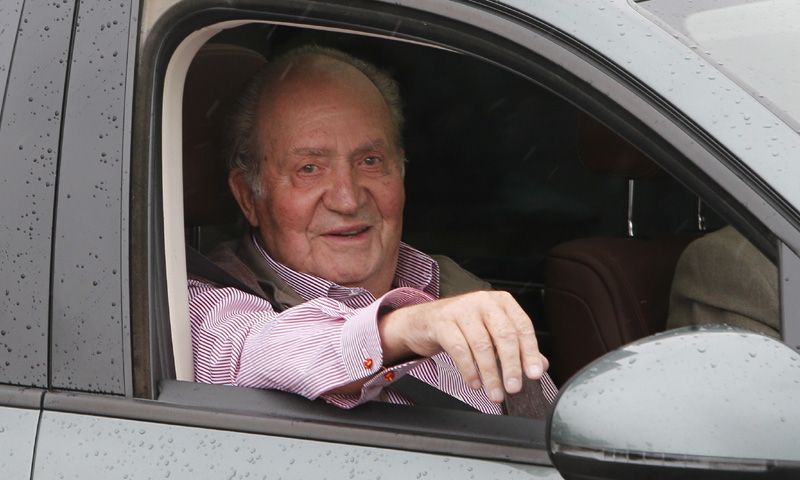 Don Juan Carlos recibe el alta hospitalaria