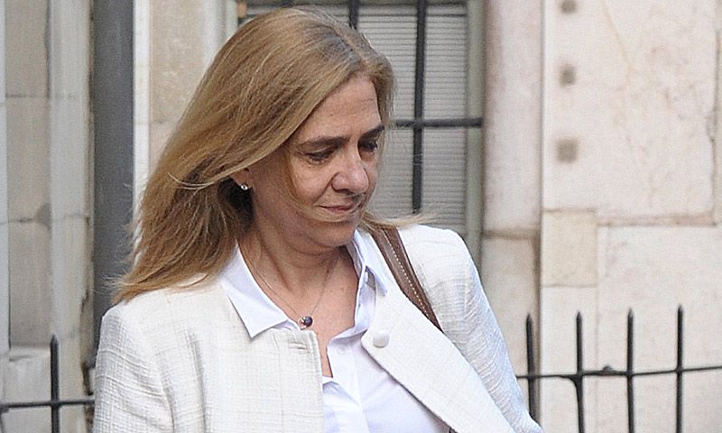 Primeras imágenes de la infanta Cristina el día en que se ha conocido la sentencia de cárcel para Iñaki Urdangarin