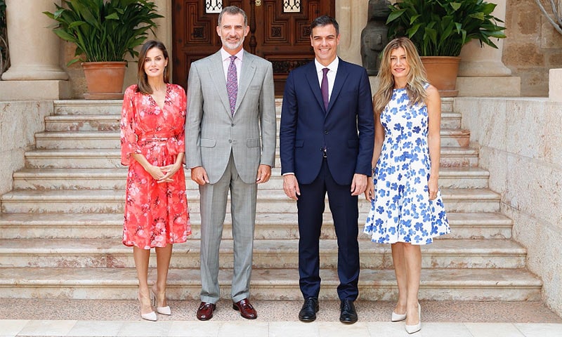 Almuerzo en Marivent: primer encuentro de la reina Letizia y Begoña Gómez, mujer de Pedro Sánchez