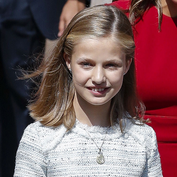 El significado de las medallas e insignia que han lucido la princesa Leonor y la infanta Sofía