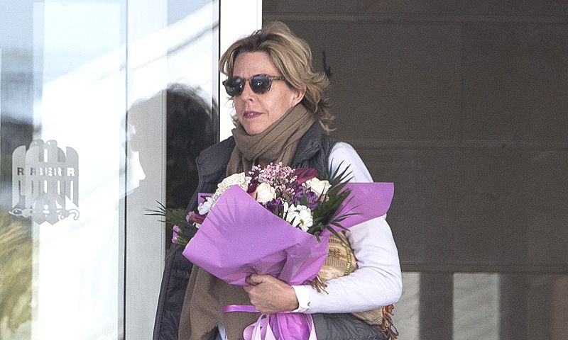 Doña Pilar, muy arropada en todo momento por sus hijos