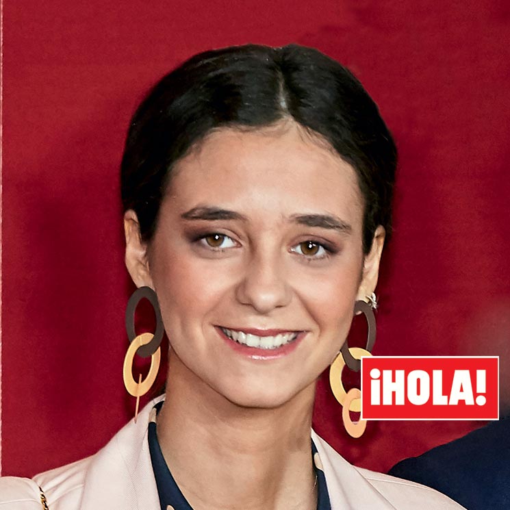 En ¡HOLA!, el sofisticado nuevo 'look' de Victoria Federica