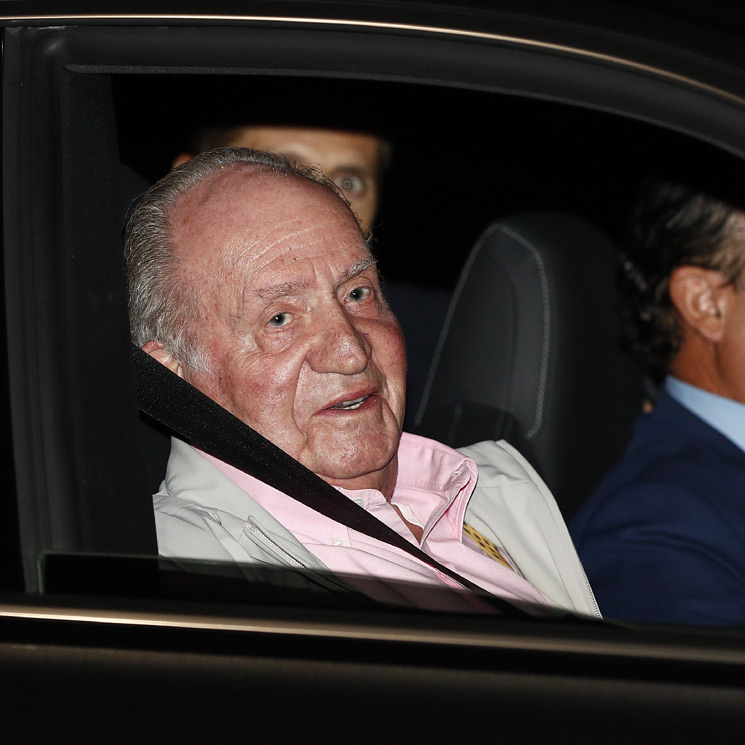Don Juan Carlos ya ha ingresado en el hospital