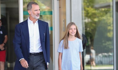 El rey Felipe y la infanta Sofía tras visitar a don Juan Carlos: 'Tenemos ya ganas de verlo en casa'