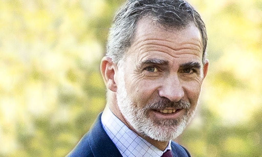Felipe VI posa para Antonio Montiel, el pintor que plasma el alma