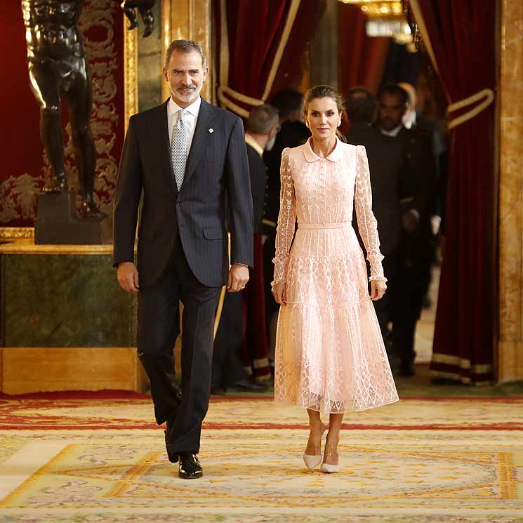 Personalidades de la política, la cultura y la vida social, en la recepción del Palacio Real