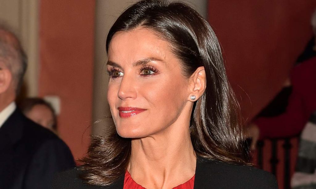 https://www.hola.com/imagenes/realeza/casa_espanola/20191129155150/jose-bono-libro-memorias-reina-letizia/0-752-426/letizia-gtres-t.jpg?filter=w600 https://www.hola.com/imagenes/realeza/casa_espanola/20191129155150/jose-bono-libro-memorias-reina-letizia/0-752-426/letizia-gtres-t.jpg?filter=w600