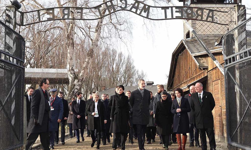 Reyes Felipe y Letizia en Auschwitz