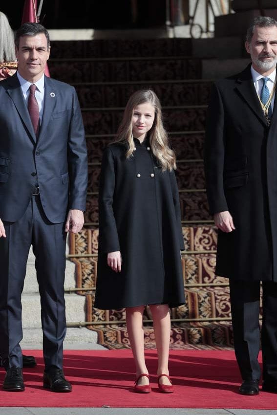 https://www.hola.com/imagenes/realeza/casa_espanola/20200203159573/reyes-felipe-letizia-princesa-leonor-infanta-sofia-apertura-legislatura/0-777-466/leonor-junco-z.jpg